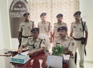 रानीगंज स्पर के पास 342 किलो गांजा बरामद, तस्कर पुलिस को चकमा देकर फरार