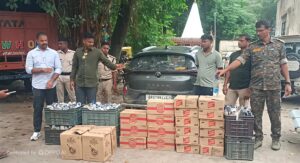 328 लीटर विदेशी शराब बरामद, लग्जरी कार जब्त, चालक फरार