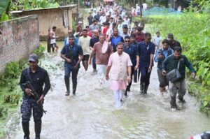ऊपरी असम में बाढ़ से हुए नुकसान का सर्वेक्षण शुरू