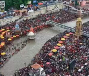 डाक कांवड़ यात्रा में उमड़ा आस्था का सैलाब, 12वें दिन 63 लाख 60 हजार शिवभक्त गंगाजल लेकर रवाना