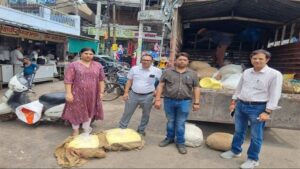 ग्वालियरः भिण्ड से लाई जा रही 2,200 किलोग्राम मावा की खेप पकड़ी