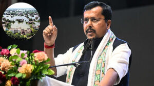 बिहार बाढ़ पीड़ितों के लिए सांसद की बड़ी पहल, 3 महीने की सैलरी के 6.35 लाख रुपये CM राहत कोष में दि