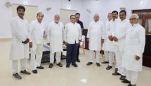नीतीश कुमार से मिले जदयू प्रत्याशी घनश्याम राय, दरभंगा शिक्षक निर्वाचन क्षेत्र के चुनाव को लेकर लिया आशीर्वाद