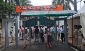 सीएम सम्राट चौधरी का खुला दरवाजा, बिहार के अलग-अलग जिलों से फरियाद लेकर पहुंच रहे लोग