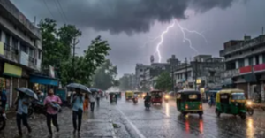 Bihar Weather : बिहार में आज गरज-चमक के साथ तेज हवा और बारिश के आसार