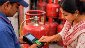 1 अक्टूबर से LPG सिलेंडर पर नया नियम, सब्सिडी के लिए बायोमेट्रिक आधार प्रमाणीकरण जरूरी; जानें पूरी प्रक्रिया