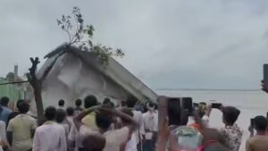 गंगा में विलीन हुआ छोटी अलालपुर राघोपुर का ऐतिहासिक चेती दुर्गा मंदिर