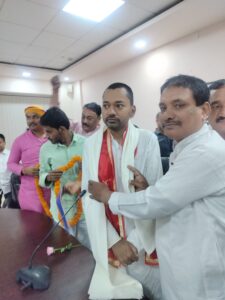 जदयू नेता निशांत कुमार ने काशी में की बैठक, उत्तर प्रदेश में संगठन विस्तार के लिये 25 अक्टूबर को हाेगा राज्य स्तरीय कार्यकर्ता सम्मेलन