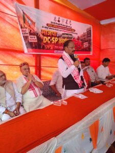 हेमंत साेरेन की सरकार ने छात्रों को ठगा : रघुवर