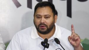 राघोपुर नाव हादसे पर भड़के तेजस्वी यादव, बोले- लापरवाही करने वालों पर हो कठोर कार्रवाई