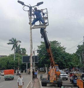 पटना में लगेंगी 7,500 नई स्ट्रीट लाइटें, त्योहार से पहले हर वार्ड में 100-100 लाइट लगाने का निर्देश