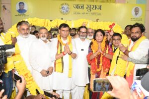 PK का नीरज कुमार पर बड़ा हमला, बोले- “इतने साल से हैं, इसलिए तो हारेंगे”