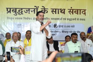 PK का बड़ा बयान, बोले- जनता कुर्सी पर बैठा सकती है तो हटा भी सकती है, शिक्षकों को 7वां वेतनमान दिलाएंगे