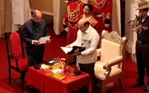 विनय कुमार ने संभाली राज्य मुख्य सूचना आयुक्त की जिम्मेदारी, राजभवन में राज्यपाल ने दिलाई शपथ