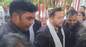 लोकभवन में शिकायत कर लौटे तेजस्वी, बोले- गवर्नर को तो मालूम ही नहीं था कि हमें रोका गया था; पुलिस की गाड़ी में लाया गया