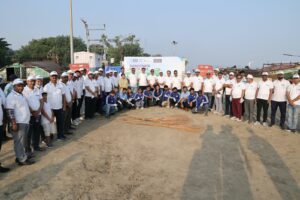 पर्यटन घाट पर SBI का स्वच्छता अभियान, 75 स्टाफ सदस्यों ने किया श्रमदान