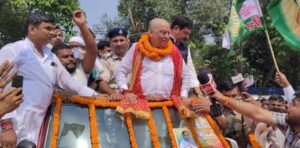 नीरज कुमार के नामांकन में सीनियर लीडर क्यों नहीं दिखे? निशांत और लेसी सिंह समेत कई नेता पहुंचे