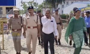 विक्रमशिला सेतु बंद होने से गंगा में जहाजों के सफर में बढ़ी परेशानी, कमिश्नर, आईजी और डीएम ने औचक निरीक्षण किया