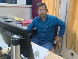 औरंगाबाद में सिविल सर्जन कार्यालय से फाइल चोरी का आरोप, निलंबित लिपिक गिरफ्तार; दो झोला सरकारी कागजात बरामद